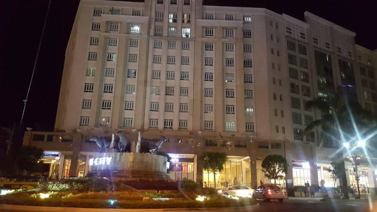 Апартаменты 101 Newport Boulevard C3 Манила 0*,